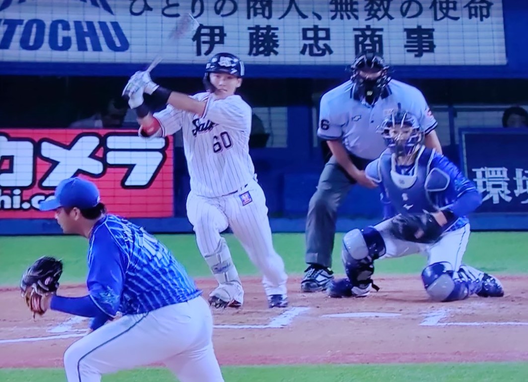 武岡安打出塁