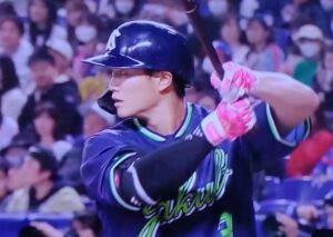 安打で出塁の西川遥輝選手