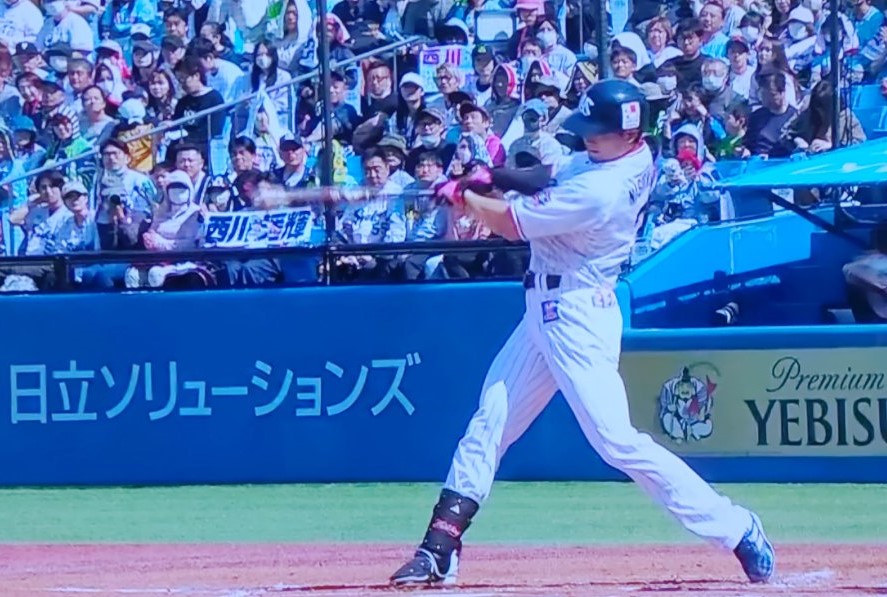 二塁打でチャンスメイクの西川遥輝選手