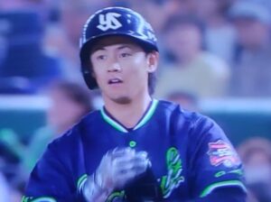プロ初安打出塁の岩田幸宏選手