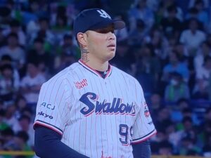 先発ヤフーレ投手