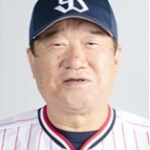 74杉村繫打撃コーチ2025