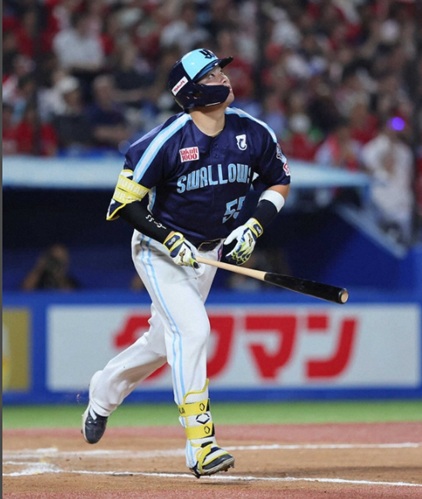 7回裏11号ソロを打つ村上出典スポーツニッポン撮影尾崎有希20250829