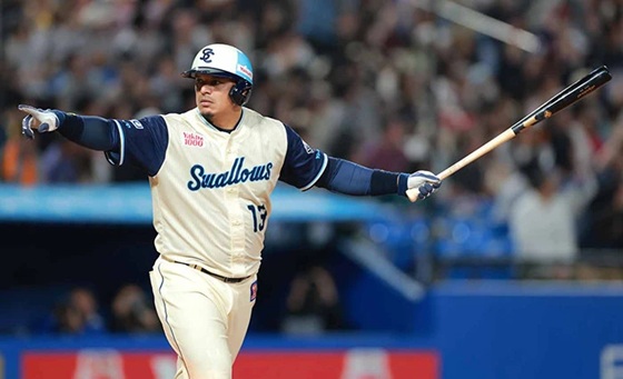 オスナ逆転の３ラン出典ヤクルト公式サイト20260419