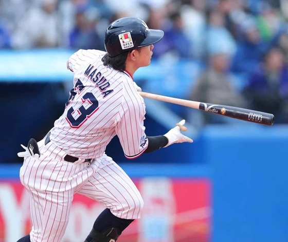 増田中押しの2号3ラン出典ヤクルト公式サイト20260404