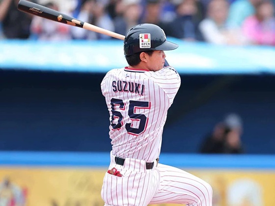 鈴木の安打で満塁出典ヤクルト公式サイト20260406