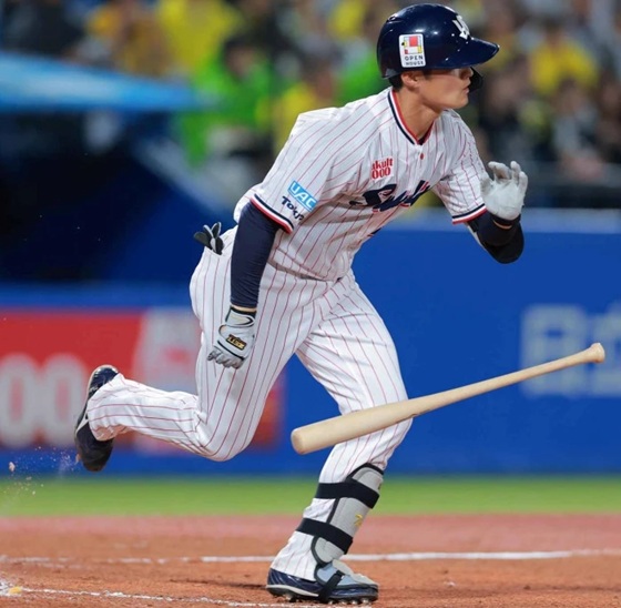 8回石井プロ初安打が同点タイムリー出典ヤクルト公式サイト20260513