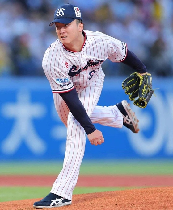 先発吉村手に打球が当たり６球で降板出典ヤクルト公式サイト20260512