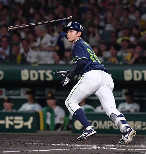 8回岩田逆転タイムリー出典ヤクルト公式サイト20260623