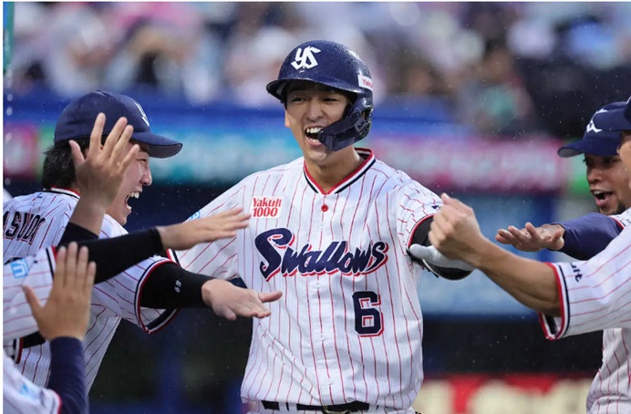 松下先制のプロ１号ソロ出典スポニチ撮影尾崎有希20260628