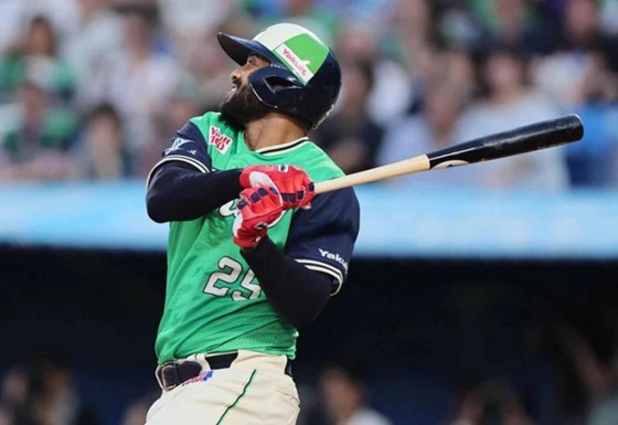 サンタナ先制15号ソロ出典ヤクルト公式サイト2026/07/15