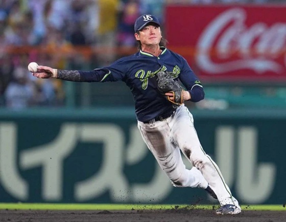 長岡ファインプレー出典ヤクルト公式サイト20260712